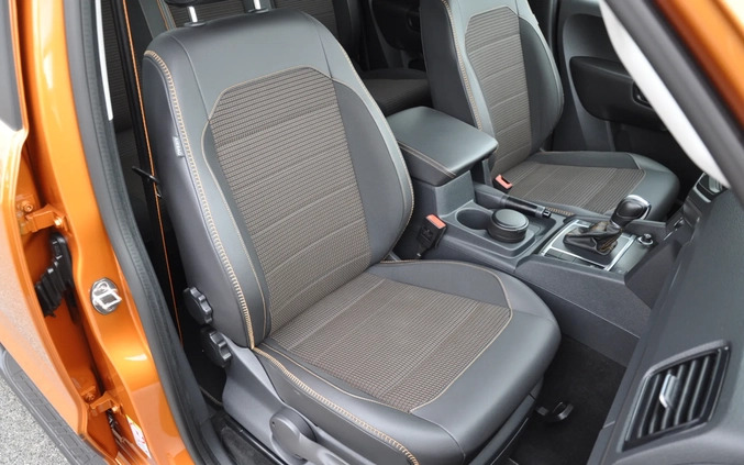 Volkswagen Amarok cena 145900 przebieg: 125369, rok produkcji 2019 z Nowa Dęba małe 781